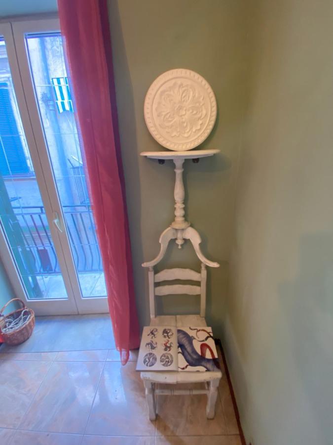 Casa Gioia, Tra Palazzo Reale,Lungomare E Monte Echia Lejlighed Napoli Eksteriør billede