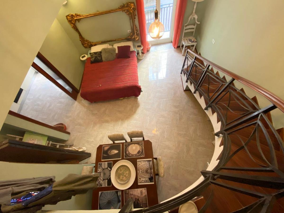 Casa Gioia, Tra Palazzo Reale,Lungomare E Monte Echia Lejlighed Napoli Eksteriør billede